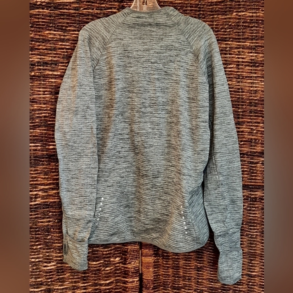 Nike Shirt Women's XS Blue Element Sphere 1/2 Zip Reflective Dri Fit 686963-393 - Picture 2 of 11